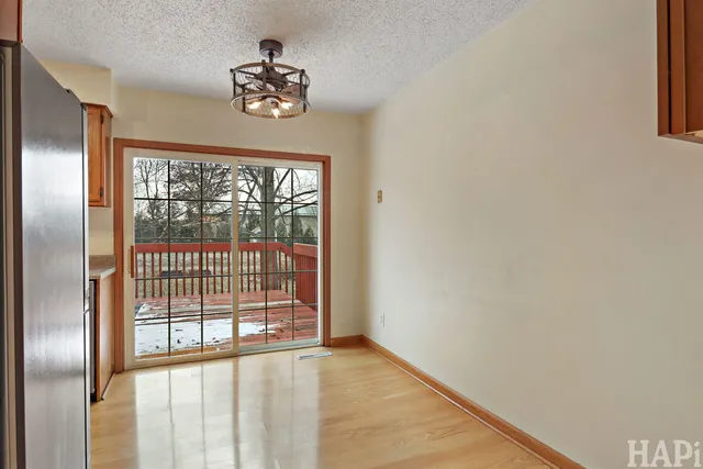 $225,000 | 1001 Greglynn Street, Machesney Park, IL 61115