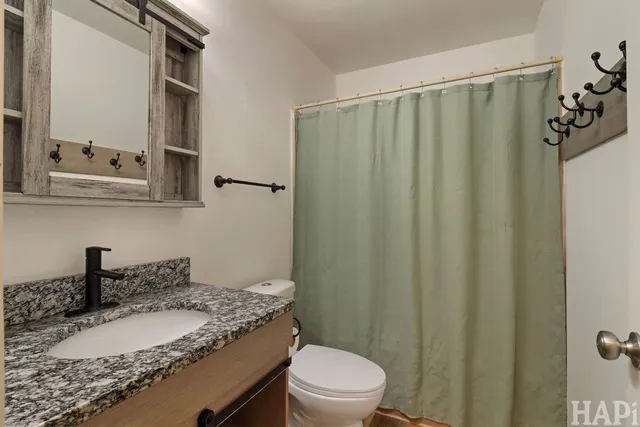 $225,000 | 1001 Greglynn Street, Machesney Park, IL 61115