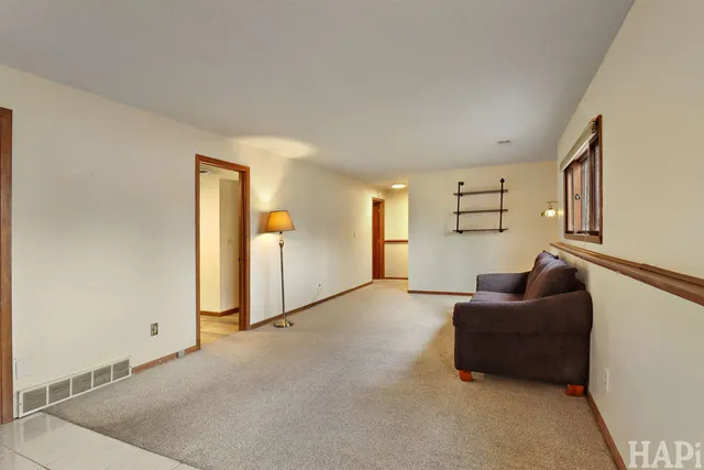 $225,000 | 1001 Greglynn Street, Machesney Park, IL 61115