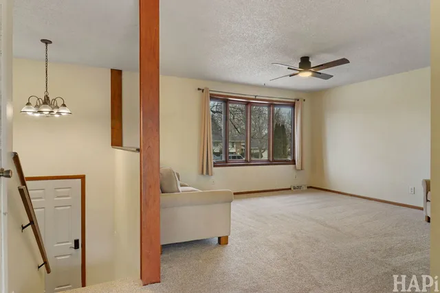 $225,000 | 1001 Greglynn Street, Machesney Park, IL 61115