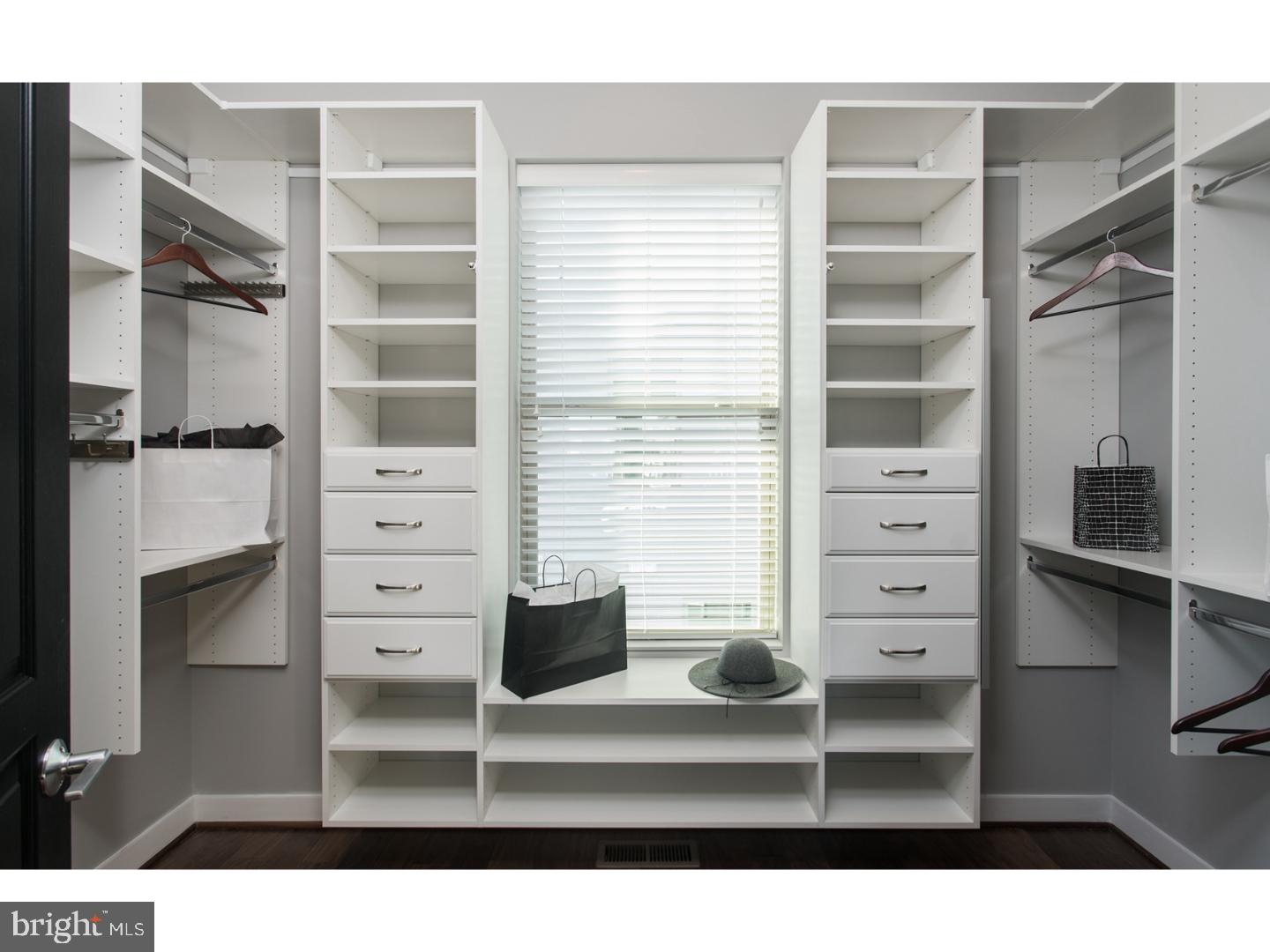 406 Reed Street, Unit 87 Philadelphia, PA 19147 - Photo 11 of 14 Gallery Image 11