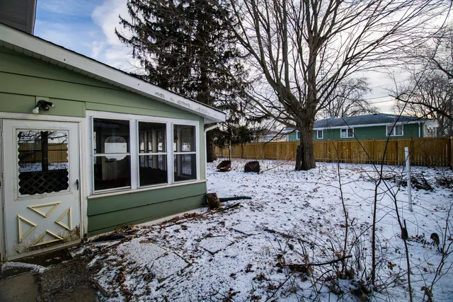 $290,000 | 100 Warren Place, DeKalb, IL 60115