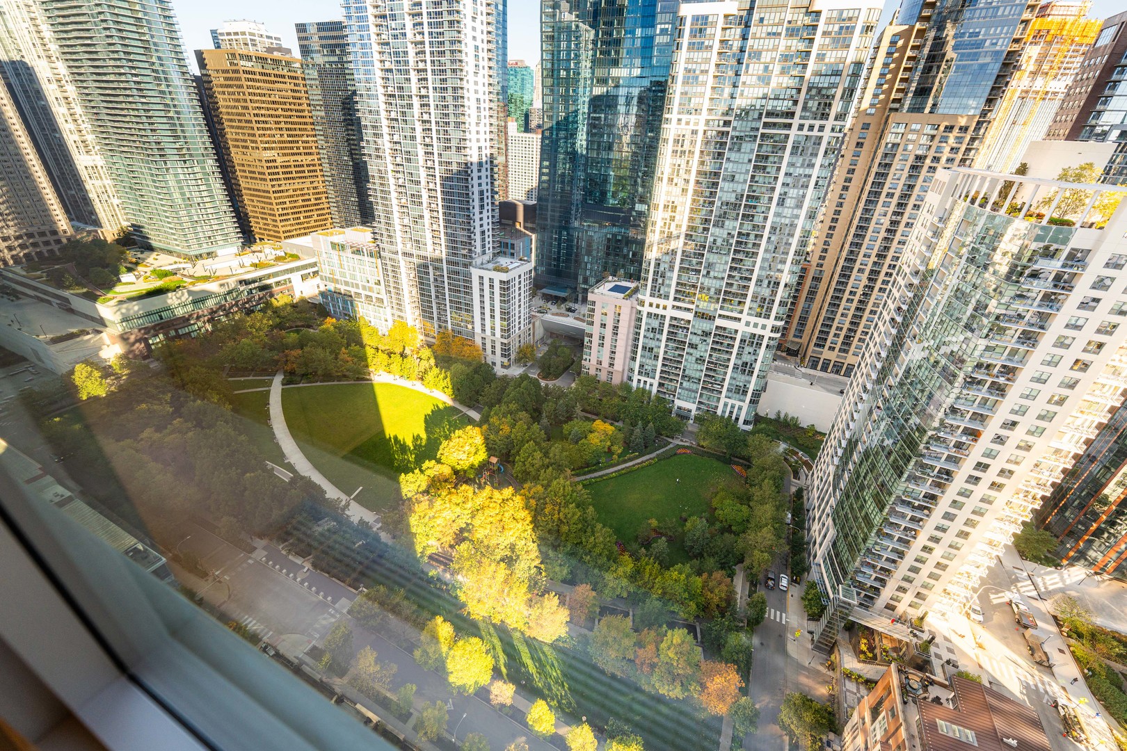 400 East Randolph Street, Unit 3629 Chicago, IL 60601 - Photo 11 of 36