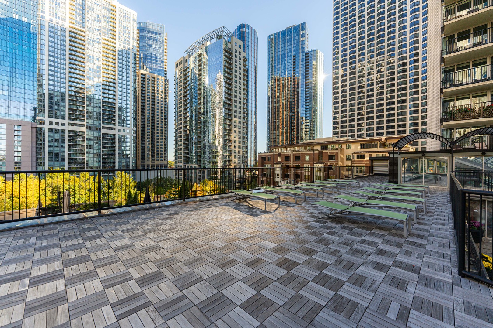 400 East Randolph Street, Unit 3629 Chicago, IL 60601 - Photo 26 of 36 a view of multiple house