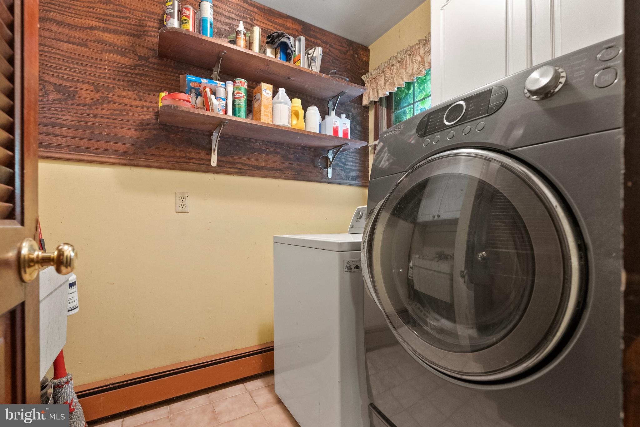 305 Hopewell Road Medford, NJ 08055 - Photo 18 of 30 a utility room with dryer and washer