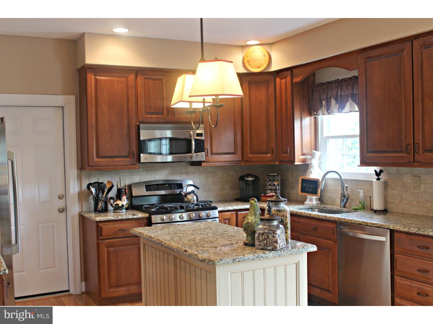 4700 Cheshire Road Doylestown, PA 18902 - Photo 12 of 25 Kitchen