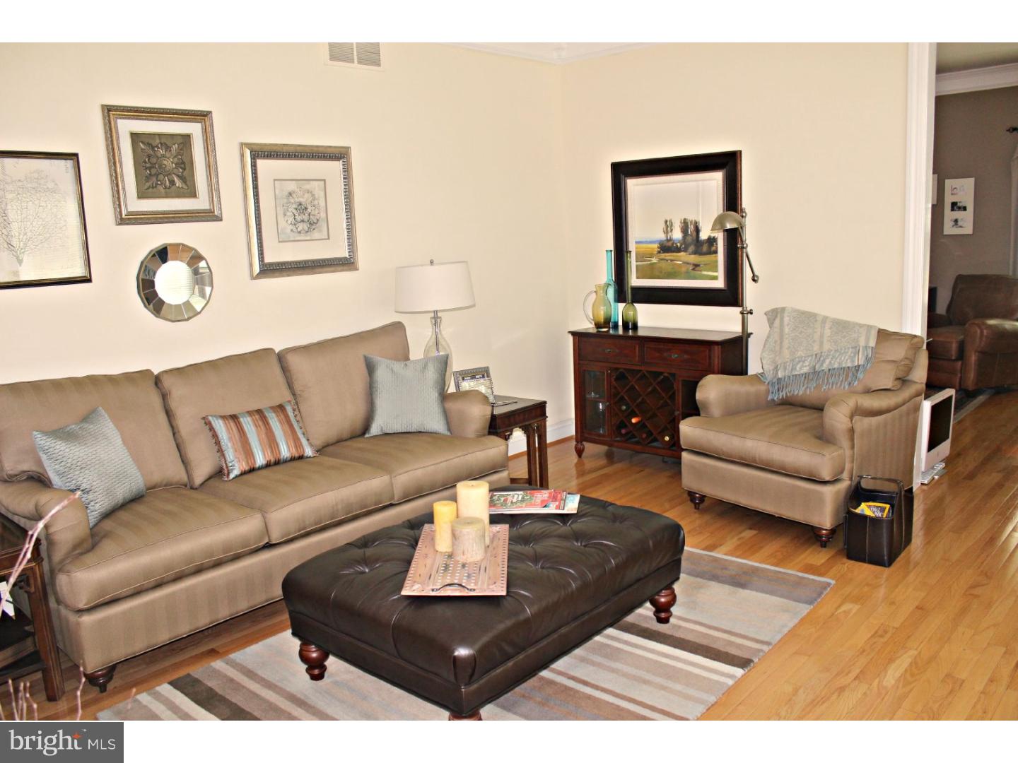 4700 Cheshire Road Doylestown, PA 18902 - Photo 4 of 25 Living Room