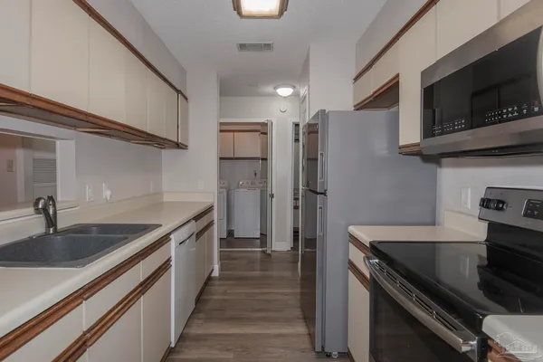 $1,850 | 5051 Grande Drive, Unit F6, Pensacola, FL 32504