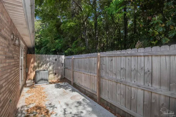 $1,850 | 5051 Grande Drive, Unit F6, Pensacola, FL 32504