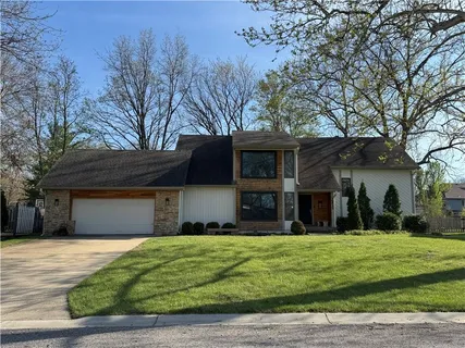$500,000 | 10911 West 120th Terrace, Overland Park, KS 66213