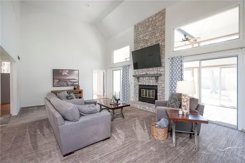$500,000 | 10911 West 120th Terrace, Overland Park, KS 66213