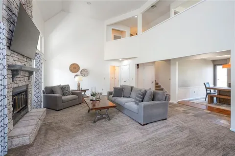 $500,000 | 10911 West 120th Terrace, Overland Park, KS 66213