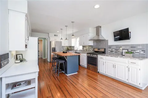 $500,000 | 10911 West 120th Terrace, Overland Park, KS 66213