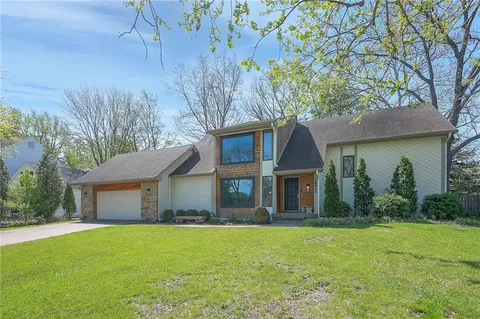 $500,000 | 10911 West 120th Terrace, Overland Park, KS 66213