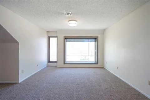 $500,000 | 10911 West 120th Terrace, Overland Park, KS 66213