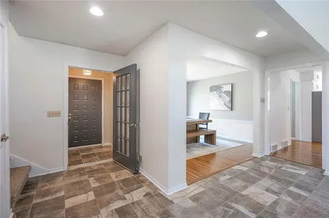 $500,000 | 10911 West 120th Terrace, Overland Park, KS 66213