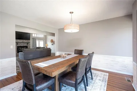 $500,000 | 10911 West 120th Terrace, Overland Park, KS 66213