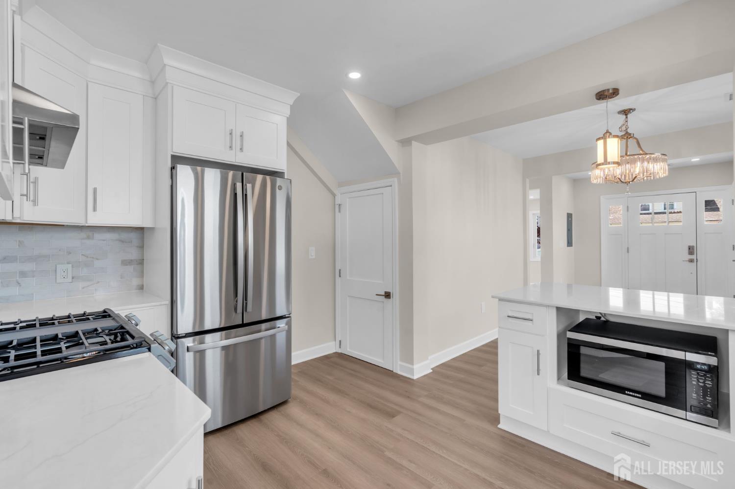 21 Market Street Edison, NJ 08817 - Photo 14 of 45