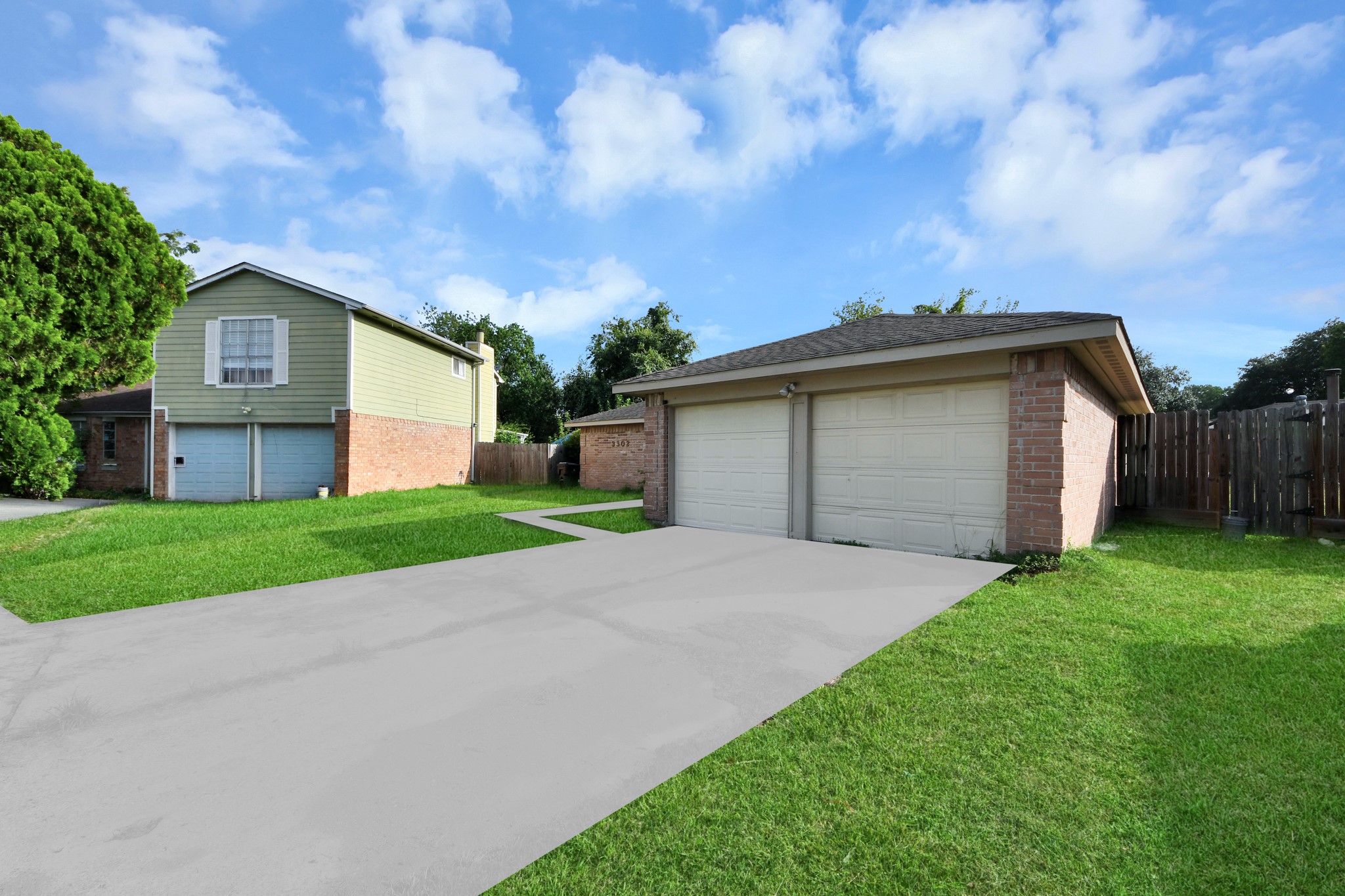 3302 Hombly Road Houston, TX 77066 - Photo 1 of 23 Gallery Image 1