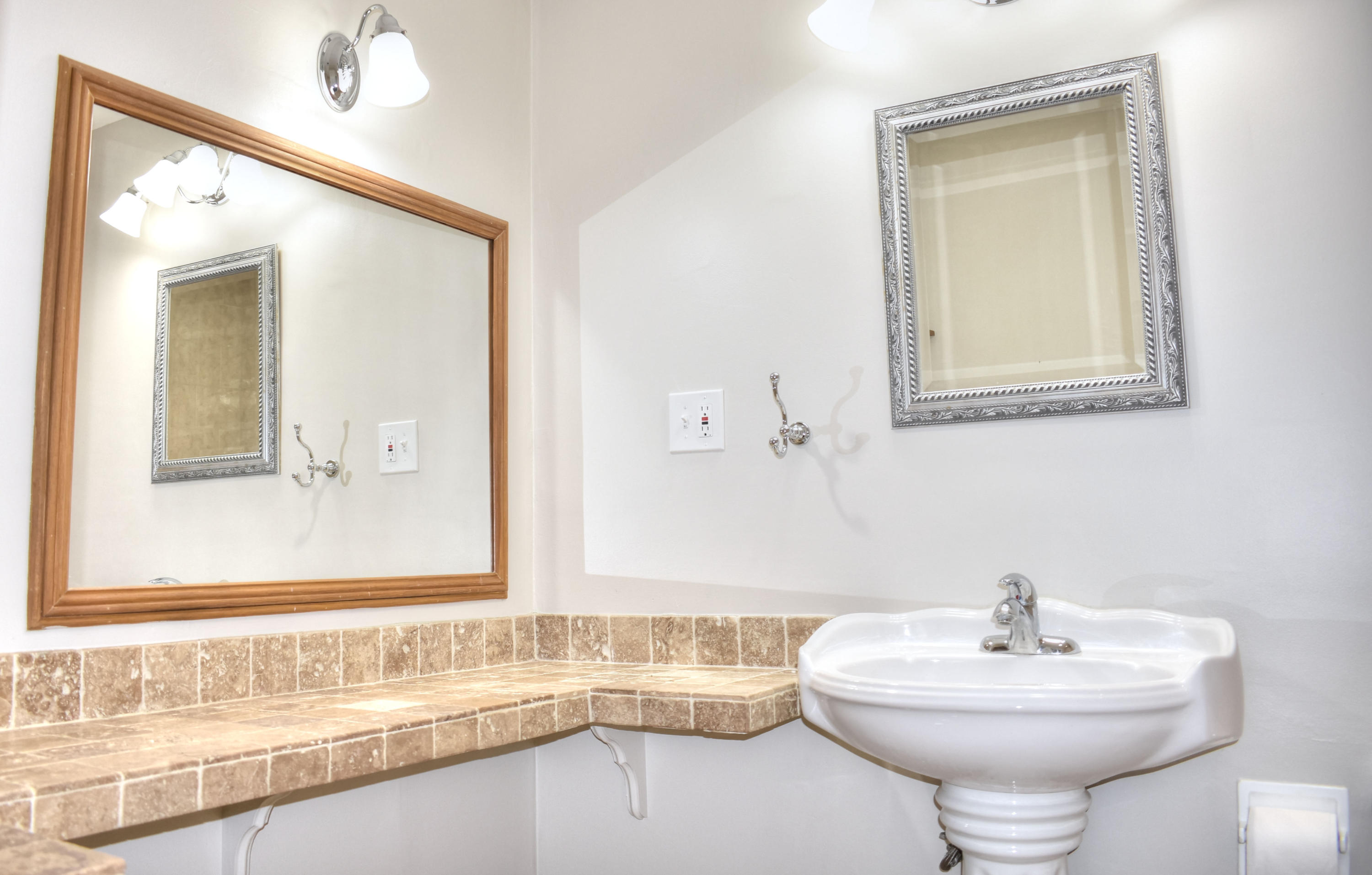 3698 Bahama Road Palm Beach Gardens, FL 33410 - Photo 10 of 25 master vanity