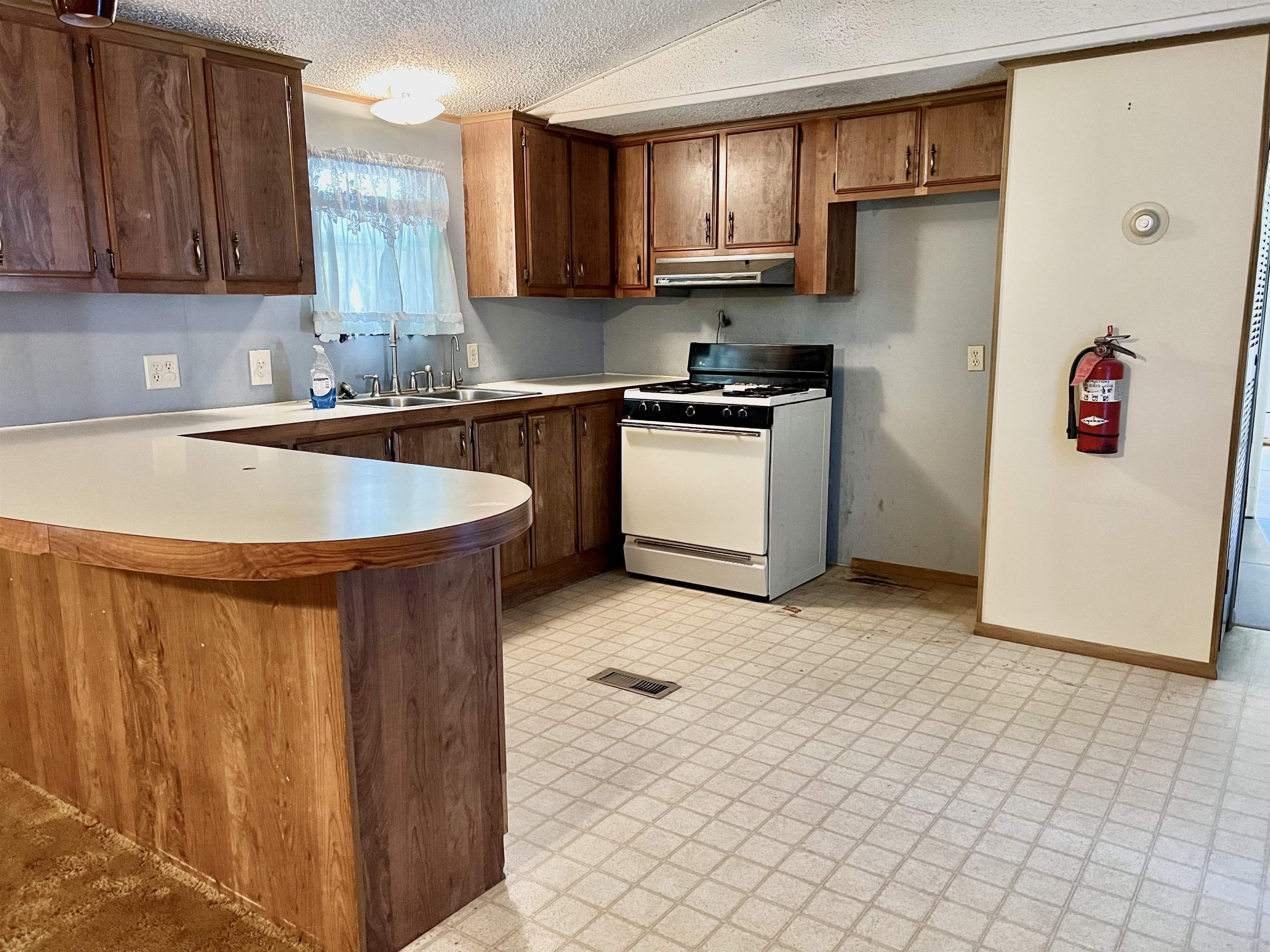 4 Pebblestone Lane Rochester, NH 03867 - Photo 7 of 24