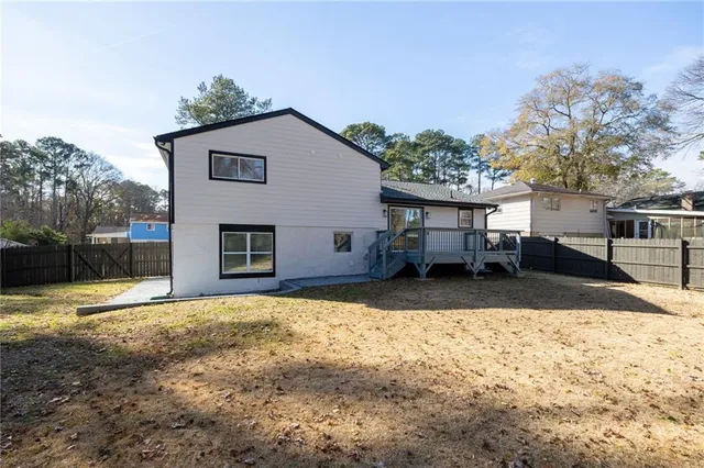 a house view with a outdoor space