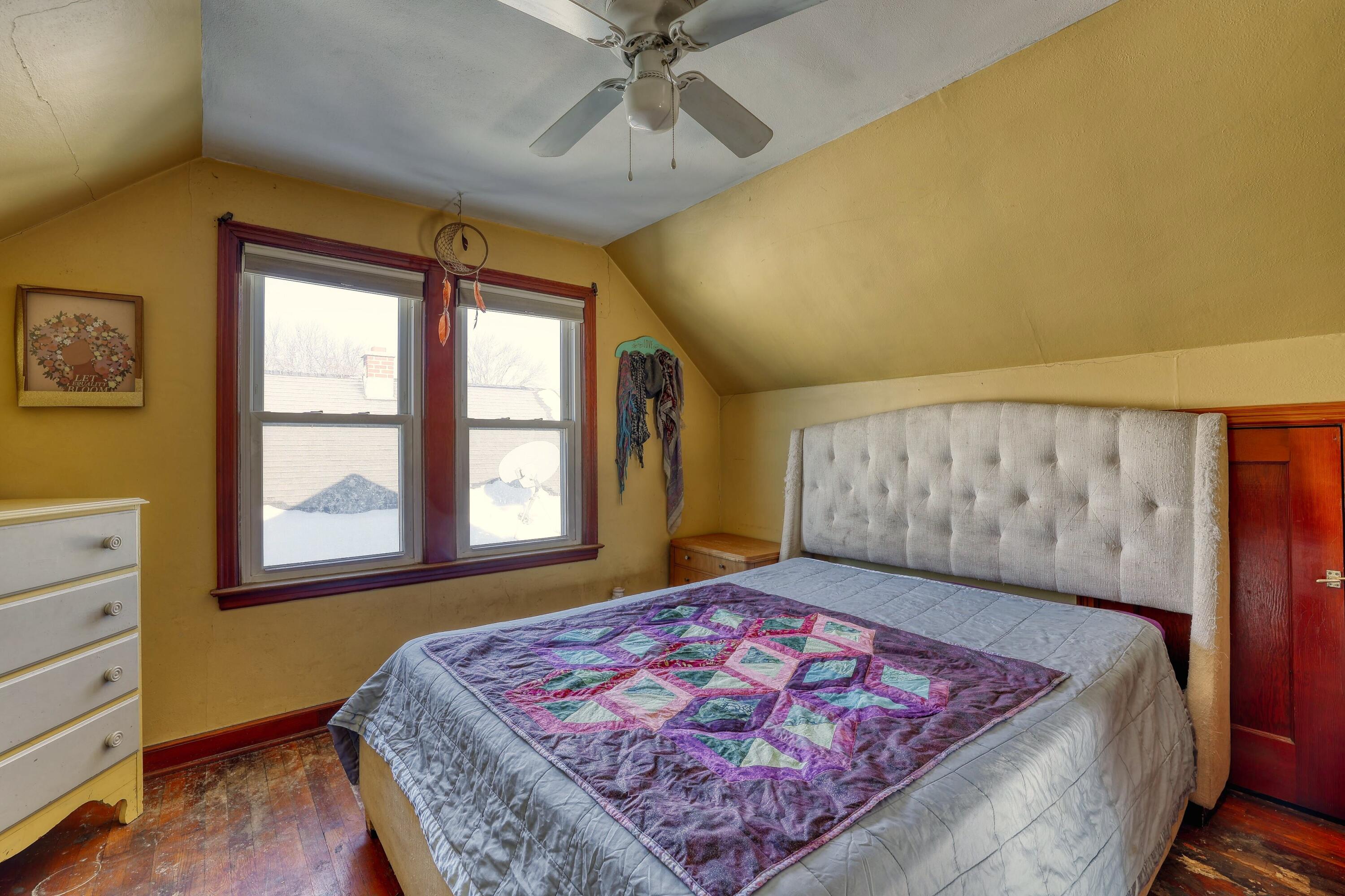 176 North 73rd Street Milwaukee, WI 53213 - Photo 13 of 27 11