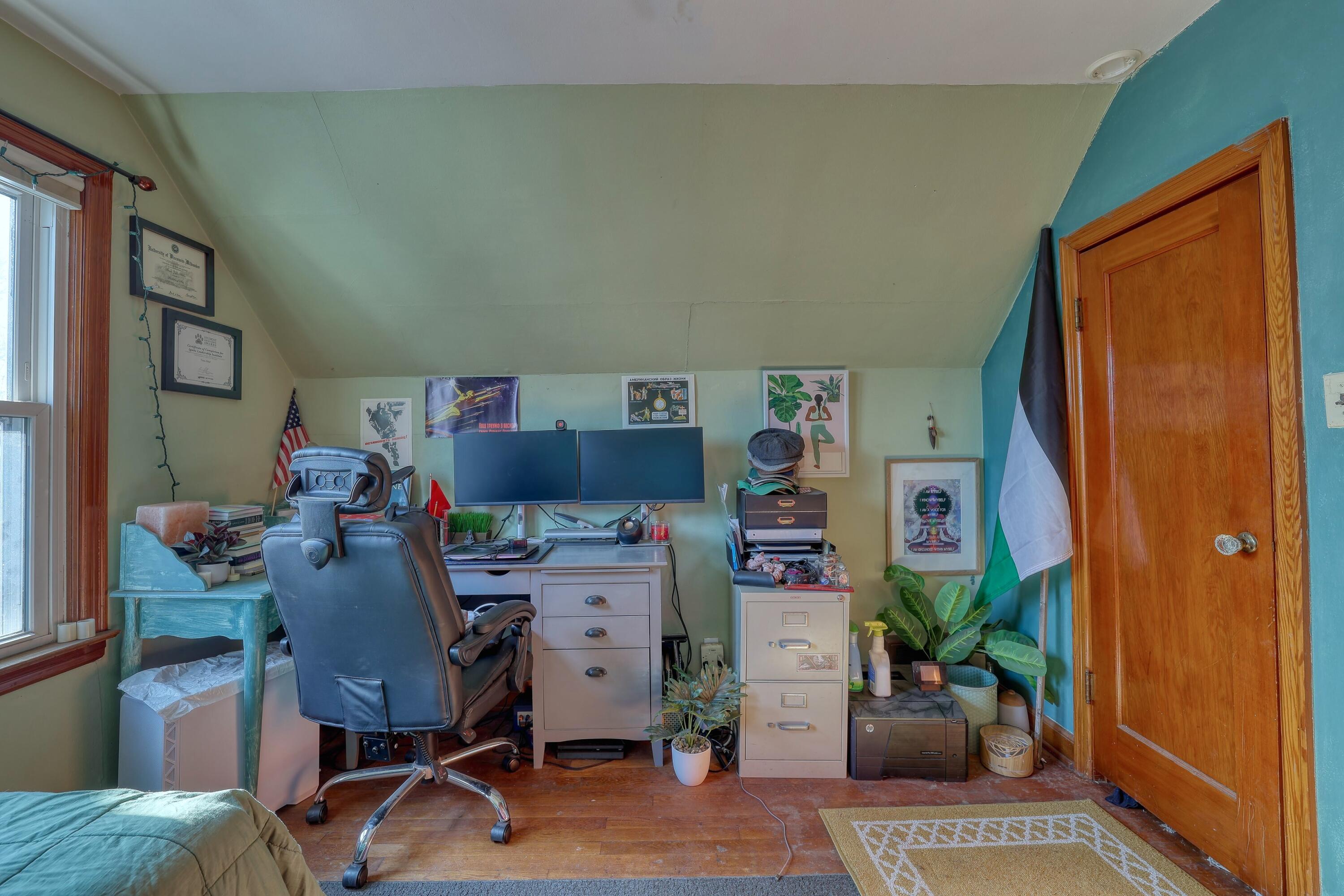 176 North 73rd Street Milwaukee, WI 53213 - Photo 17 of 27 15