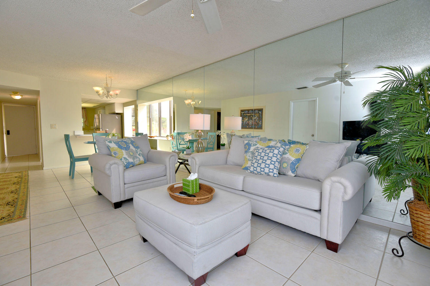 1100 Surf Road, Unit 216 Riviera Beach, FL 33404 - Photo 5 of 19 Living Room