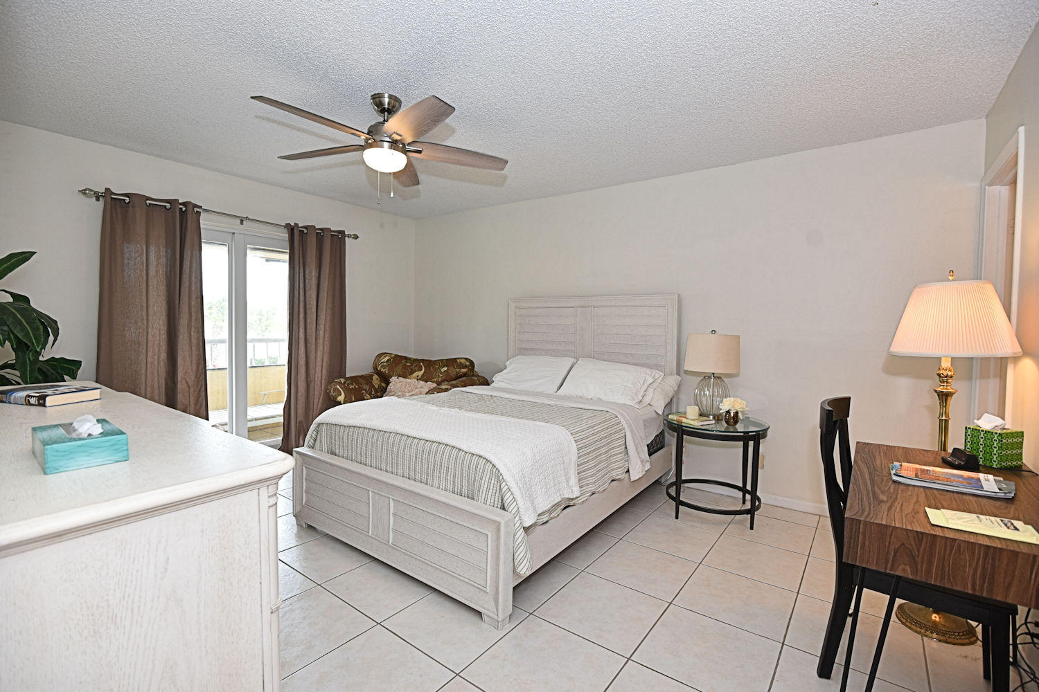 1100 Surf Road, Unit 216 Riviera Beach, FL 33404 - Photo 6 of 19 Master Bedroom