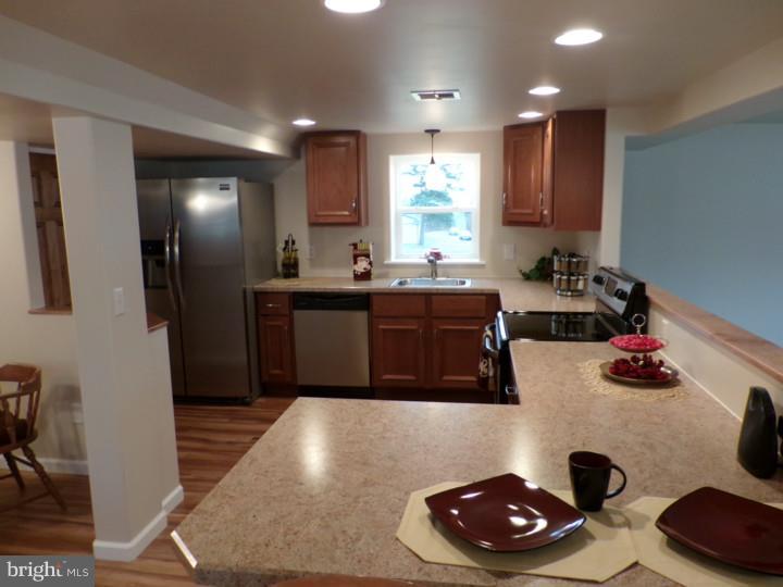 3608 R Raymond Street Reading, PA 19605 - Photo 4 of 17