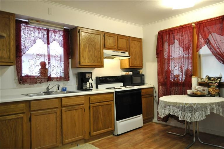 614 South Front Street Belding, MI 48809 - Photo 2 of 9 Additional Photo