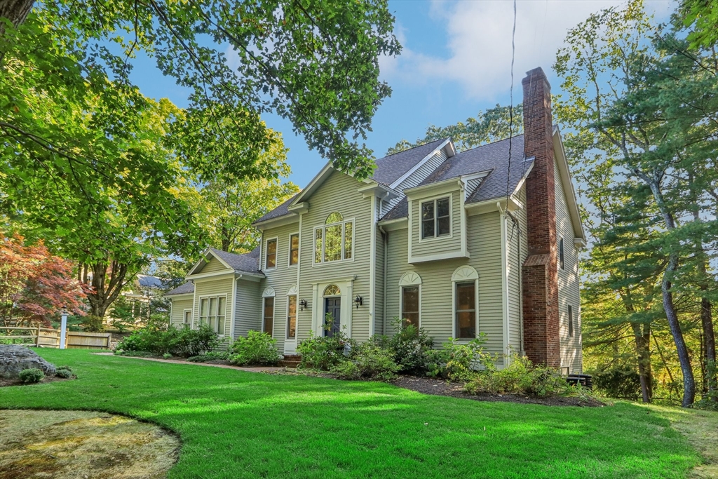 26 Sudbury Road Weston, MA 02493 - Photo 2 of 12 Gallery Image 2