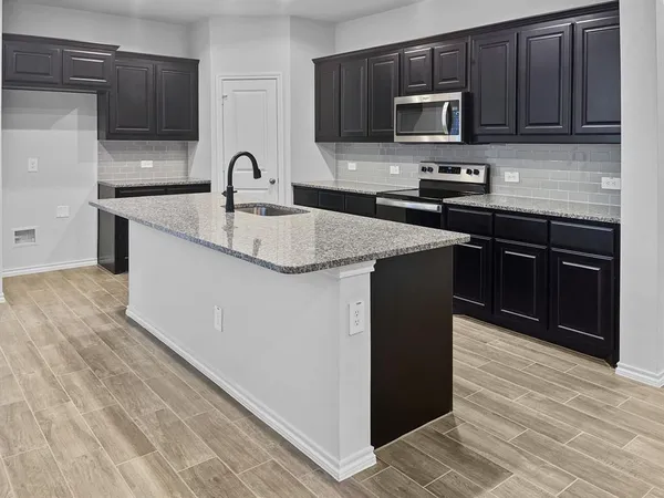 $2,595 | 1817 Winecup Drive, Melissa, TX 75454