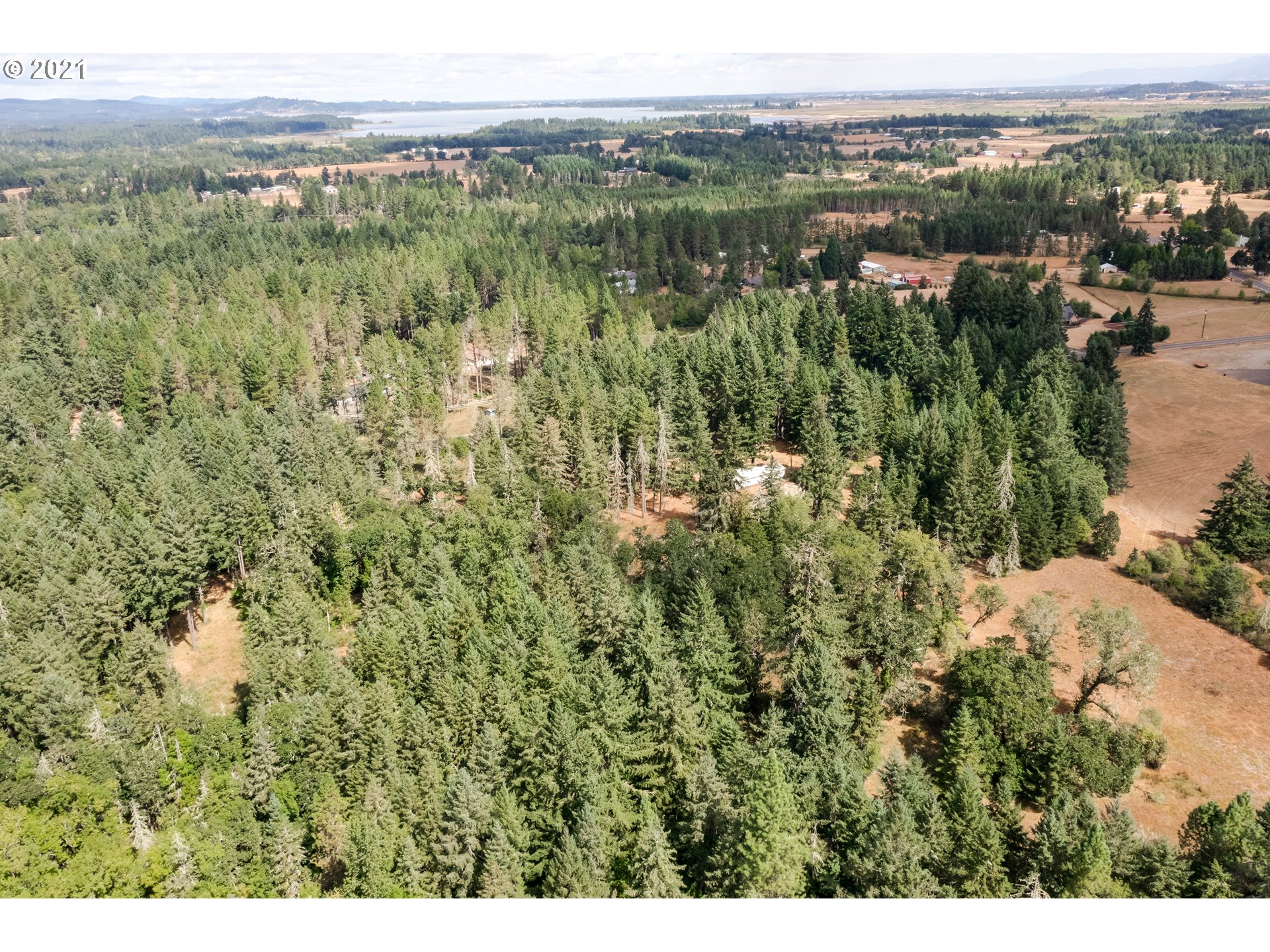 26174 Fleck Road Veneta, OR 97487 - Photo 10 of 13 Gallery Image 10