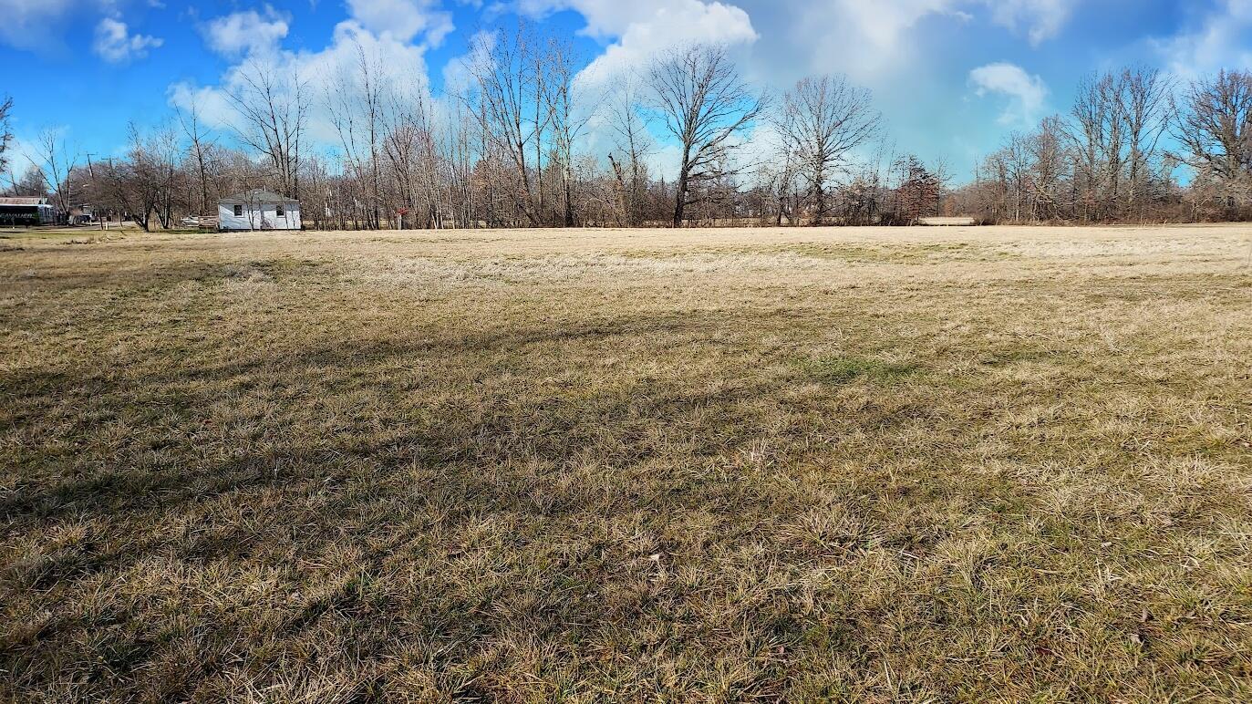 0 Cleveland Road Southwest, Unit LOT #2 Pataskala, OH 43062 - Photo 5 of 6 4. Lot 2 Side View