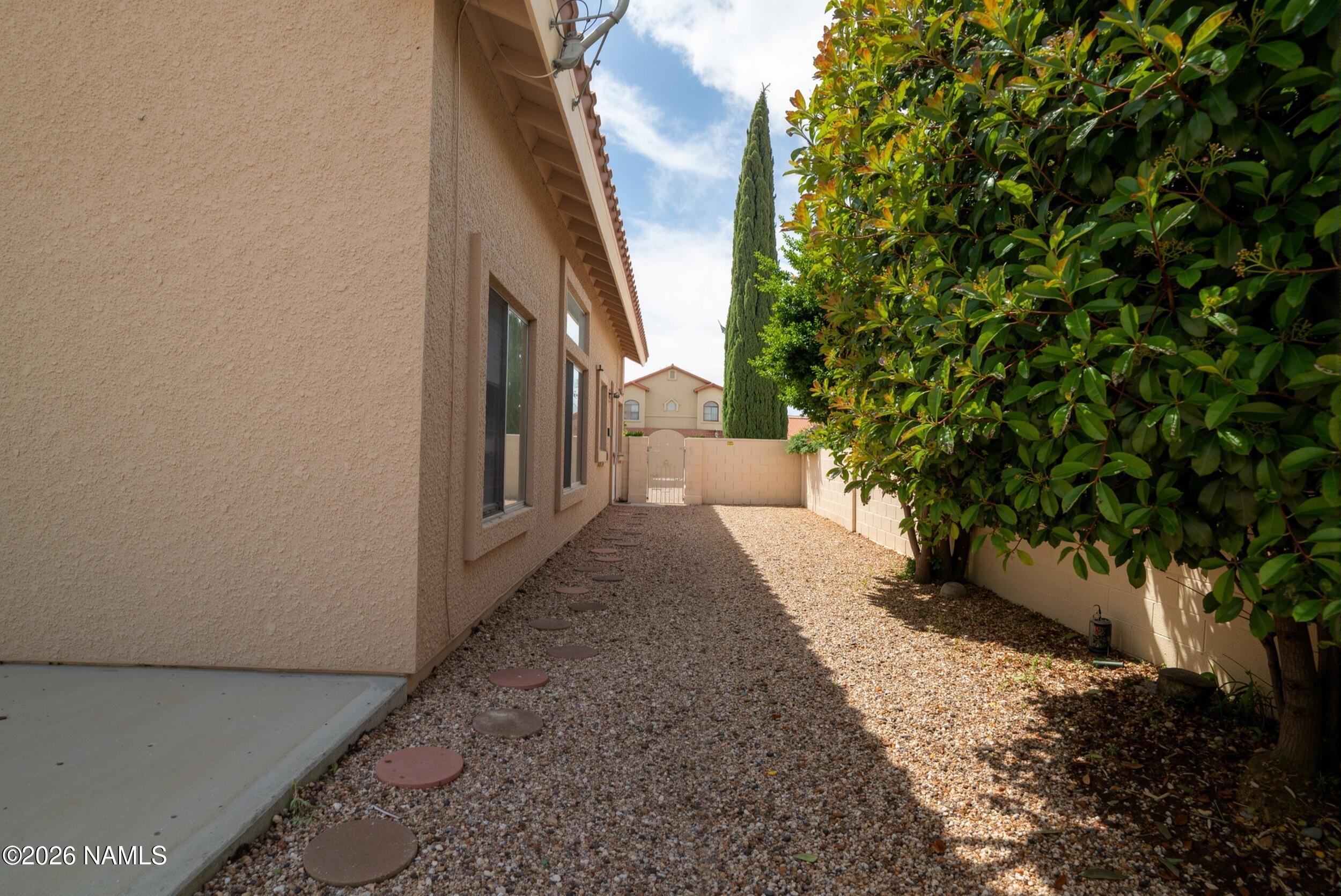4039 Roma Road Kingman, AZ 86401 - Photo 32 of 36 IMG_6004