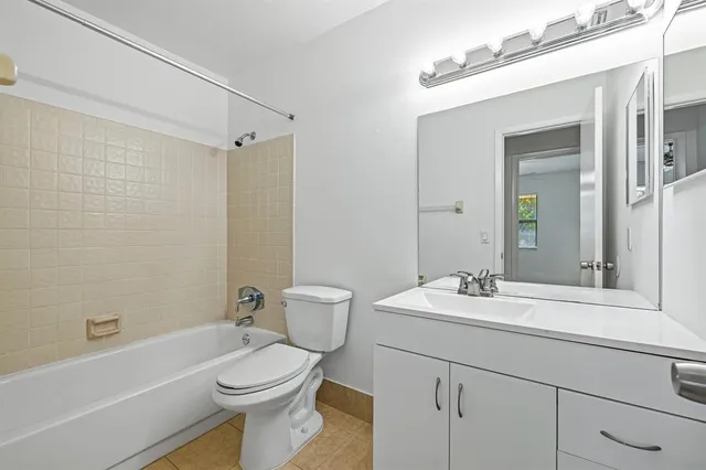 $2,800 | 3673 Carambola Circle North, Coconut Creek, FL 33066