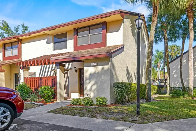 $2,800 | 3673 Carambola Circle North, Coconut Creek, FL 33066