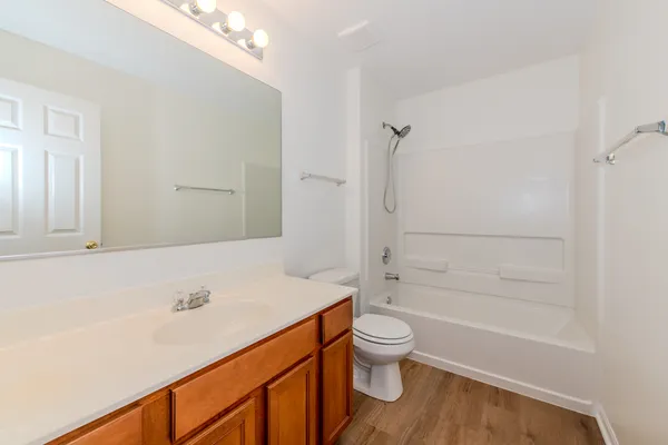 $210,000 | 154 Bertram Drive, Unit P, Yorkville, IL 60560