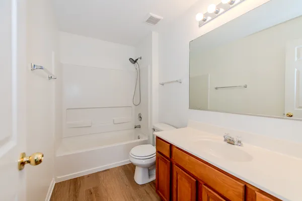 $210,000 | 154 Bertram Drive, Unit P, Yorkville, IL 60560