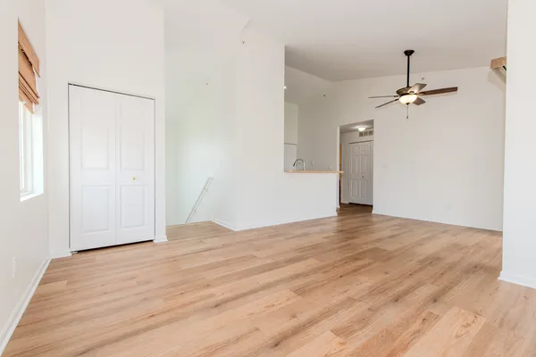 $210,000 | 154 Bertram Drive, Unit P, Yorkville, IL 60560