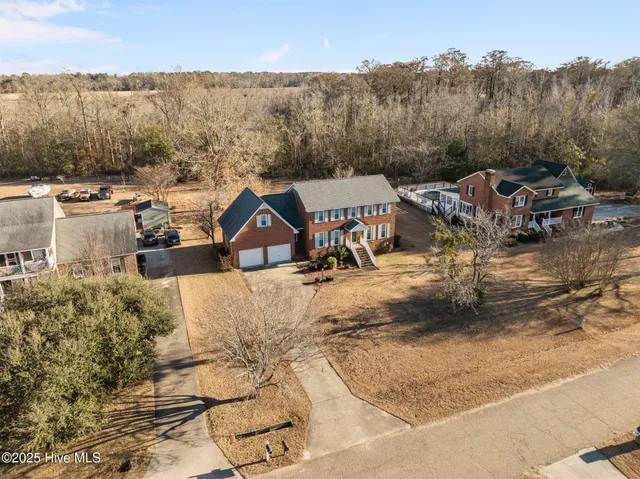 $275,000 | 111 South River Road, Plymouth, NC 27962