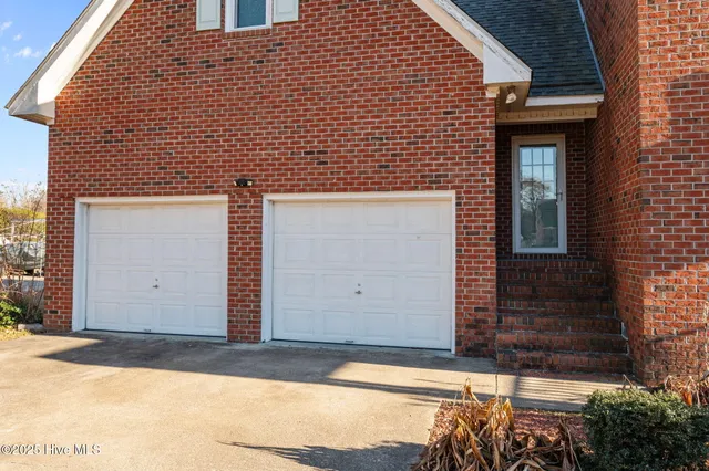 $275,000 | 111 South River Road, Plymouth, NC 27962