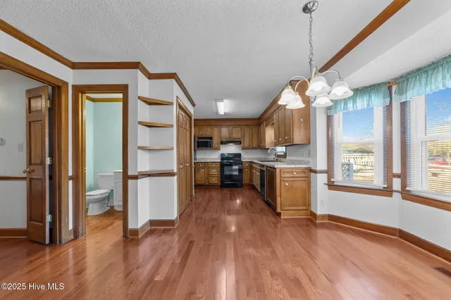 $275,000 | 111 South River Road, Plymouth, NC 27962