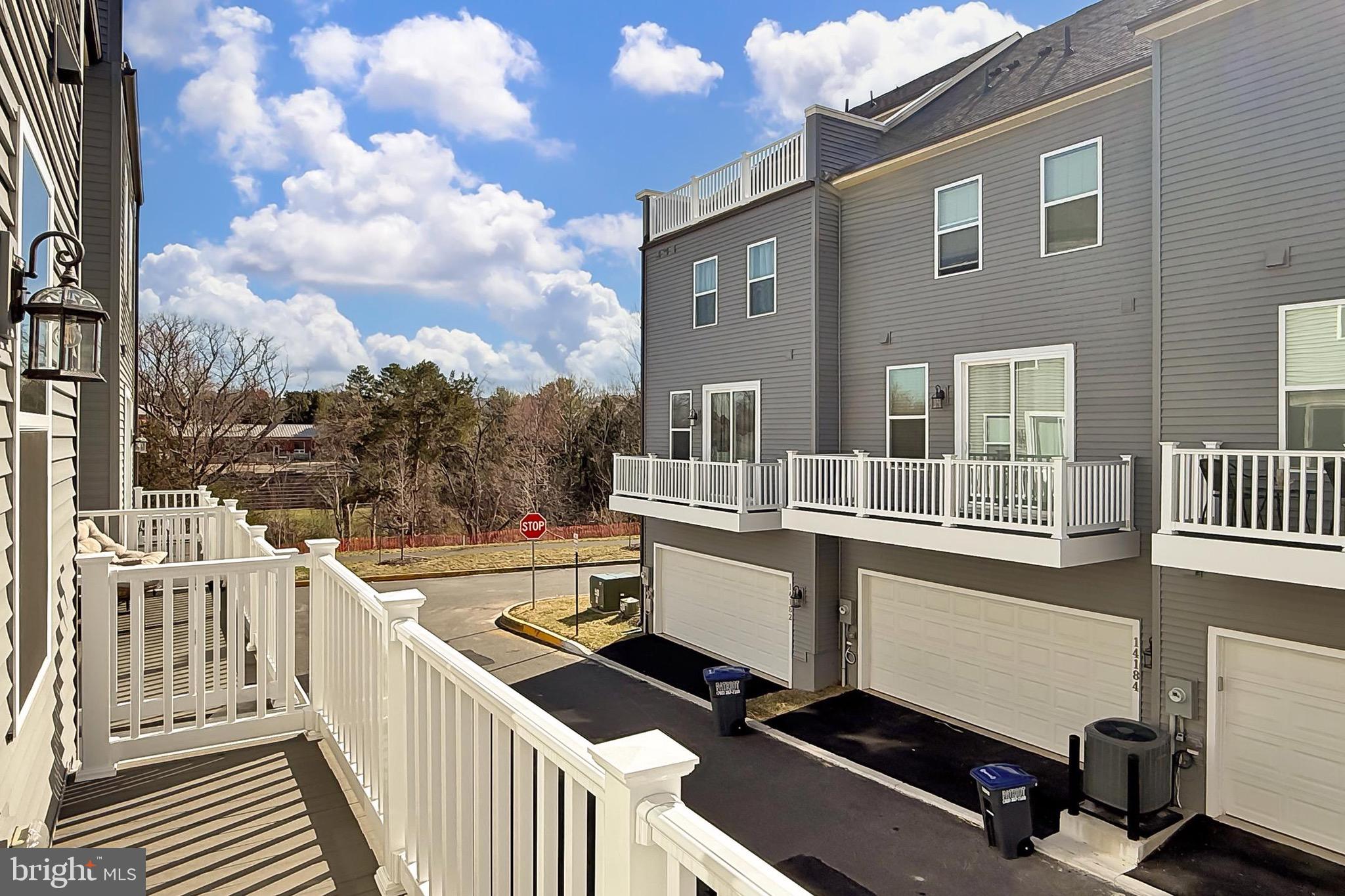 14176 Gypsum Loop Chantilly, VA 20151 - Photo 28 of 44