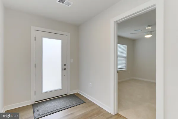 $759,900 | 14176 Gypsum Loop, Chantilly, VA 20151