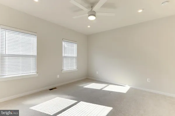 $759,900 | 14176 Gypsum Loop, Chantilly, VA 20151