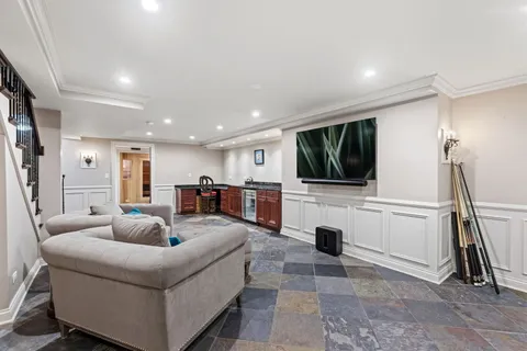 $2,295,000 | 1110 Fox Glen Drive, St. Charles, IL 60174