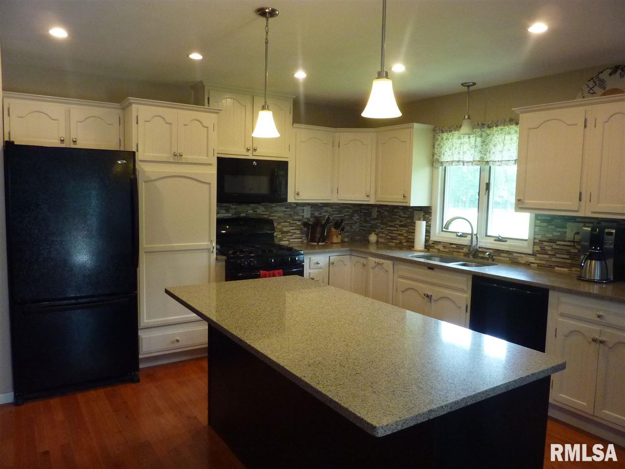 506 West Streitmatter Road Edelstein, IL 61526 - Photo 14 of 36 Gallery Image 14